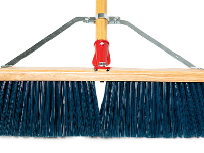 Gemplers 18"" Heavy Duty Outdoor Broom